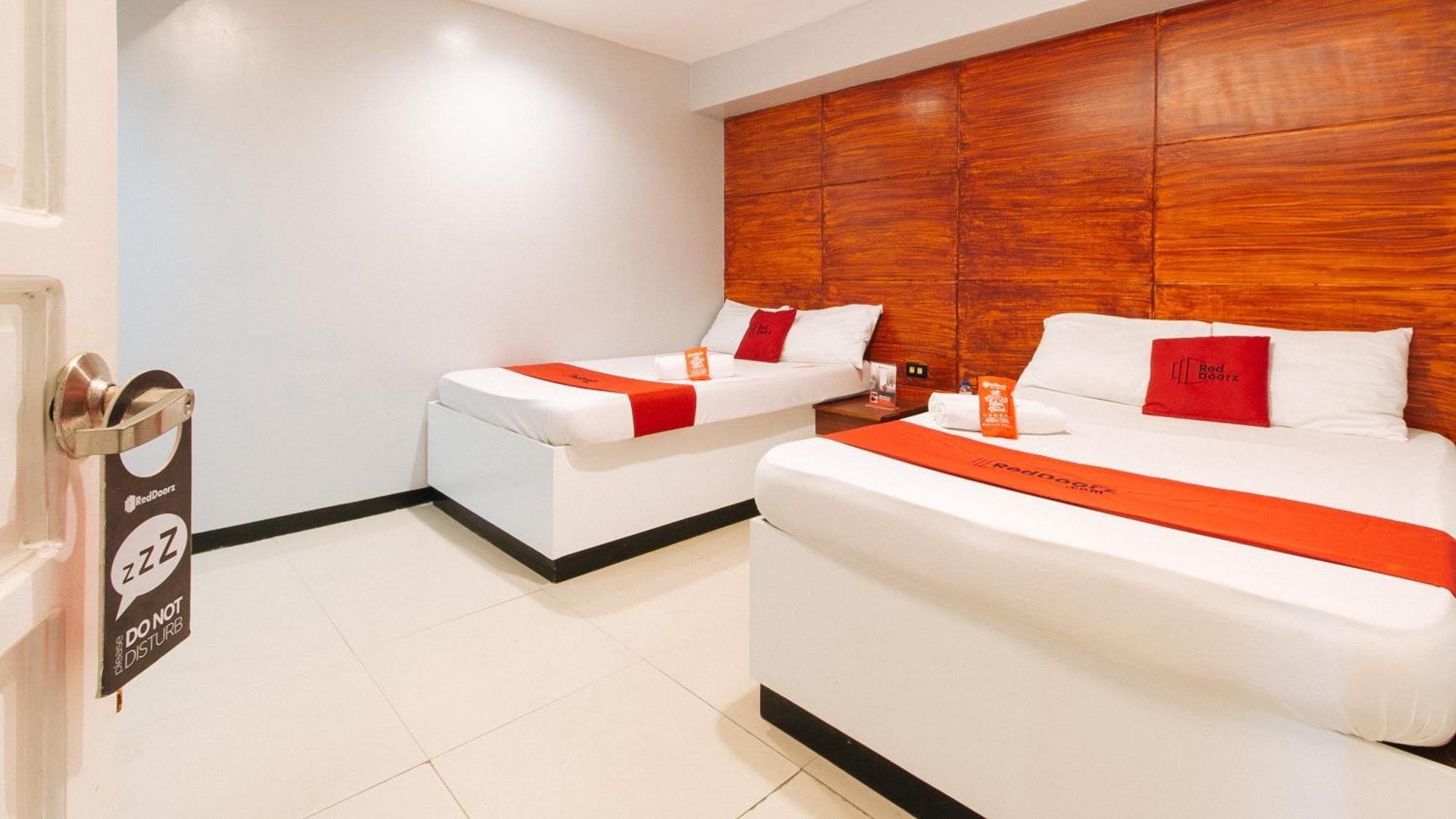 Reddoorz Near Bambang Station Otel Manila Dış mekan fotoğraf