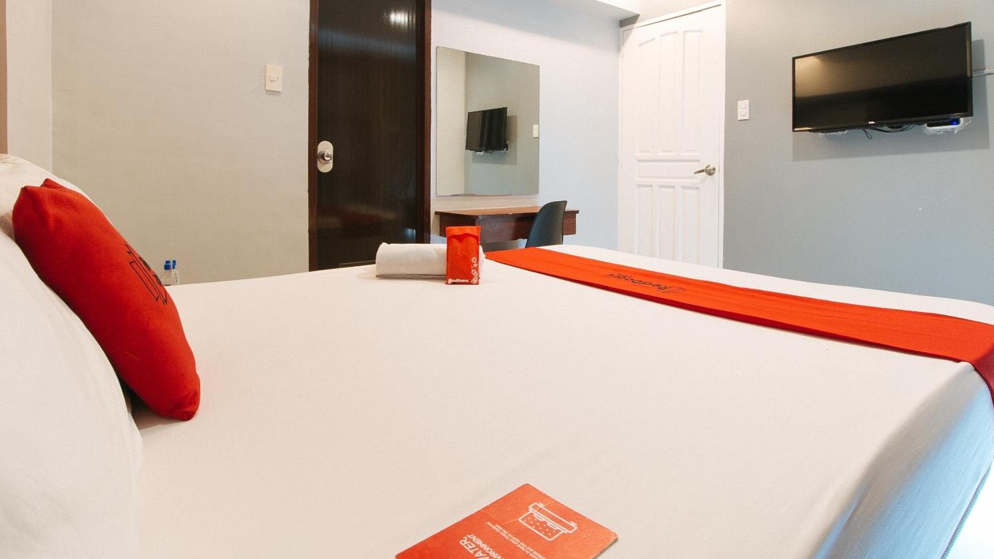 Reddoorz Near Bambang Station Otel Manila Dış mekan fotoğraf