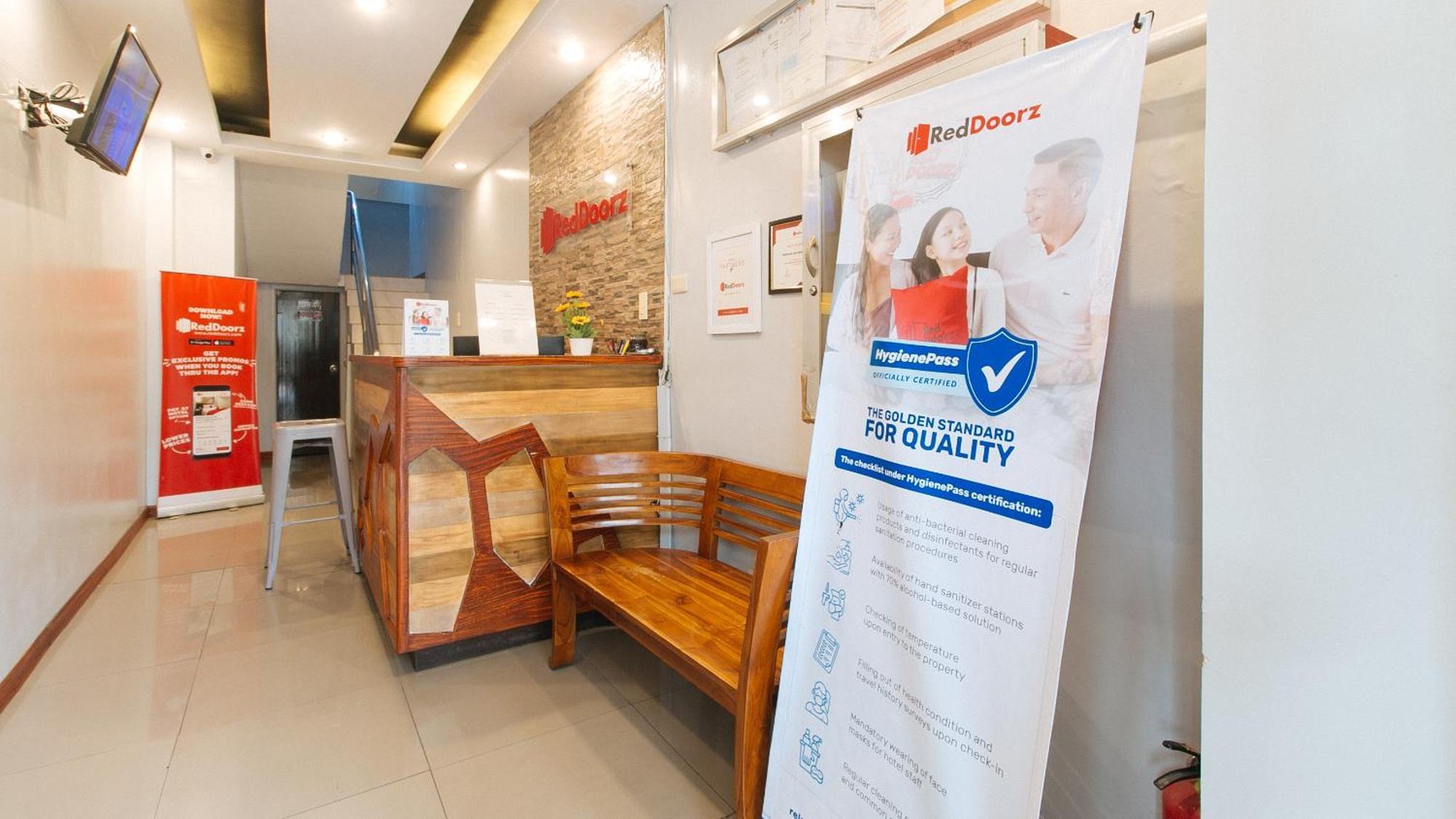 Reddoorz Near Bambang Station Otel Manila Dış mekan fotoğraf