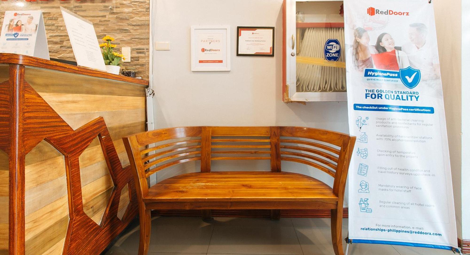 Reddoorz Near Bambang Station Otel Manila Dış mekan fotoğraf