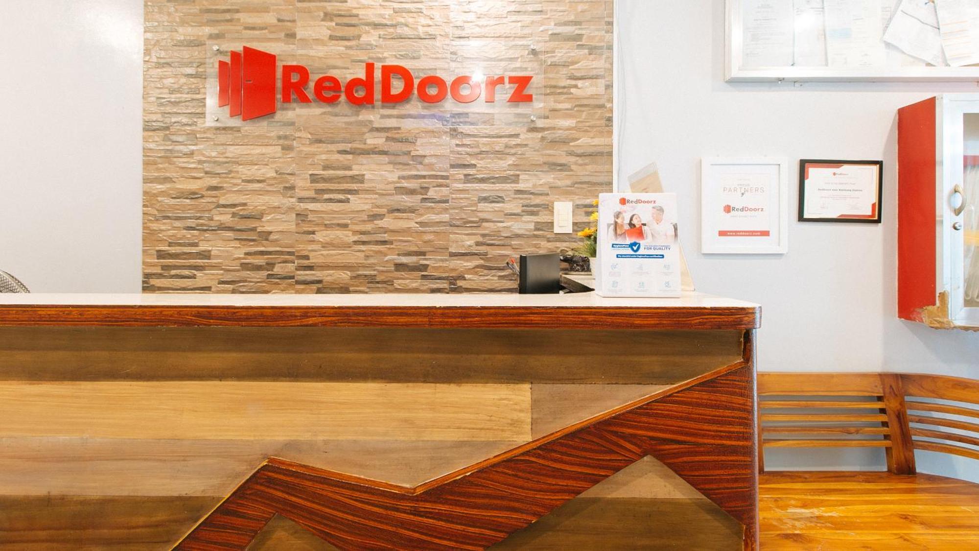 Reddoorz Near Bambang Station Otel Manila Dış mekan fotoğraf